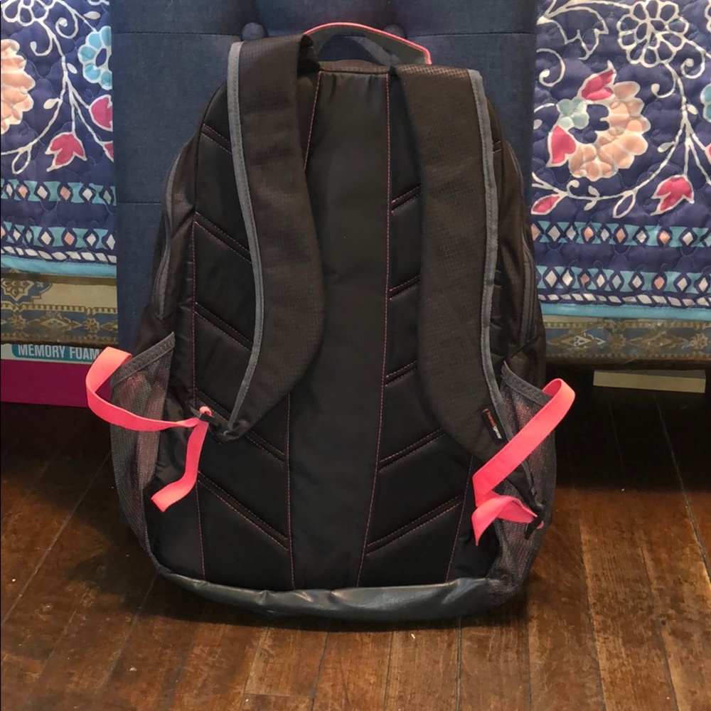 Under Armour Backpack - Picture 2 of 4